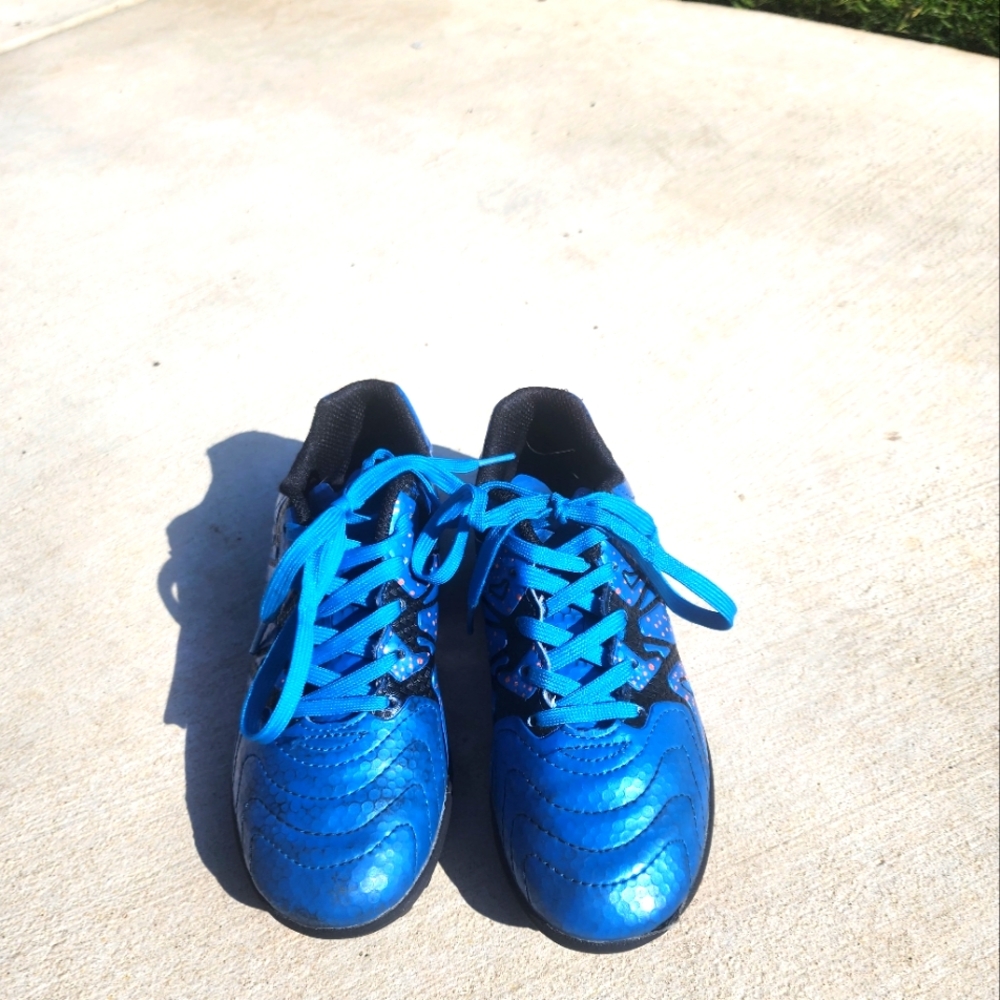 Youth Indoor/Turf Soccer Shoes